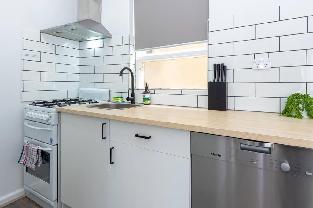 Sunny Days Getaway In The Heart Of East St Kilda * Melbourne